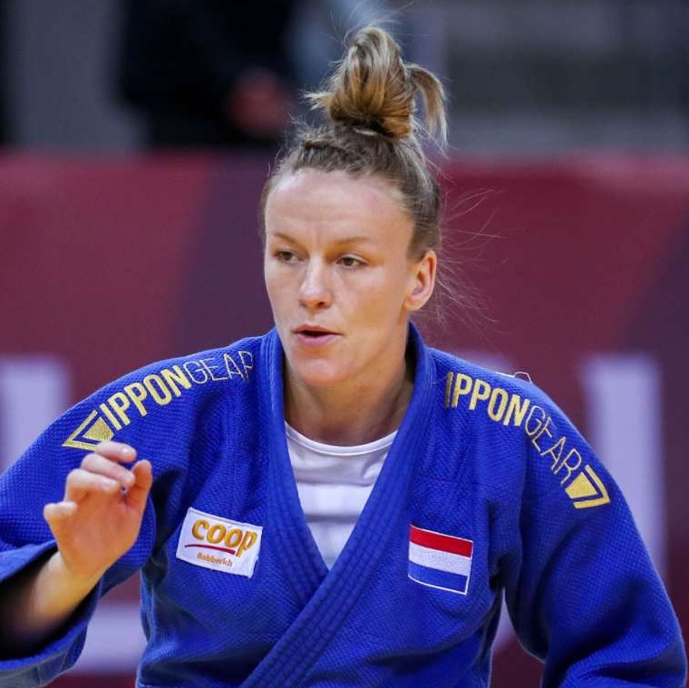 Geke van den Berg ontketend in Tbilisi