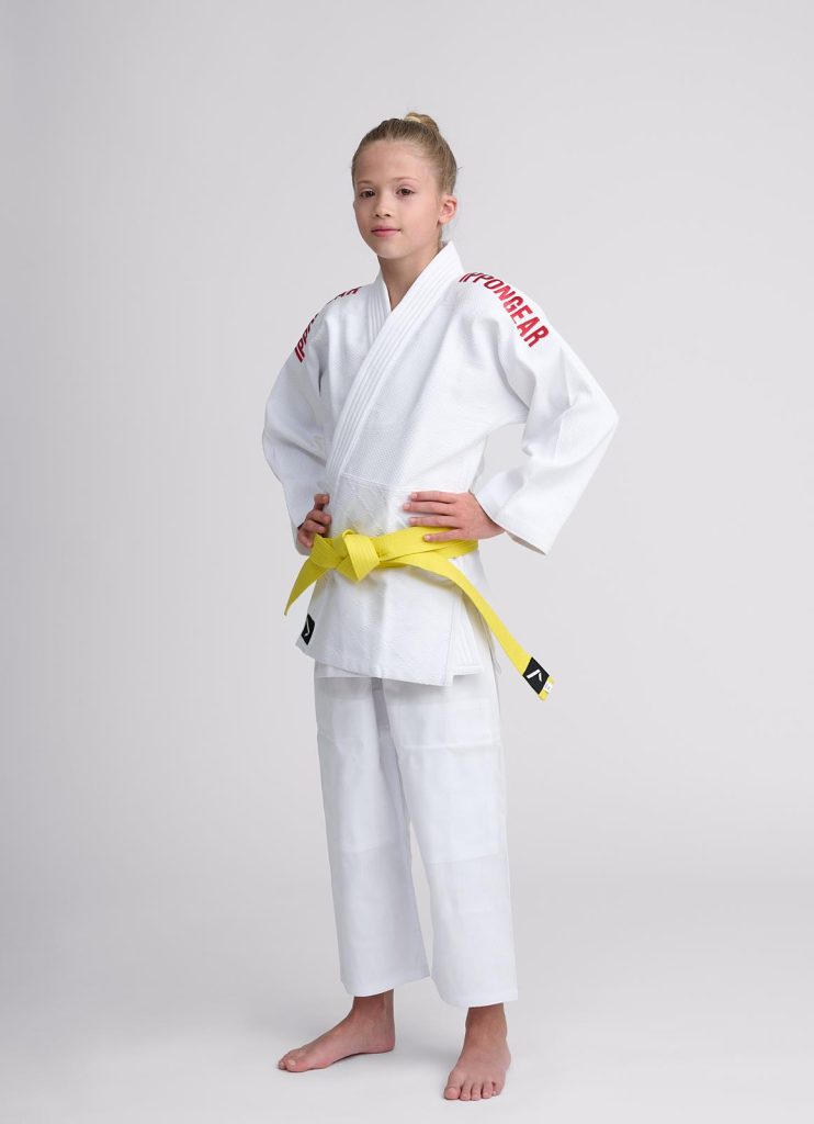 Ippon Gear Future. volledig jeugd judopak, rood logo JI350-R
